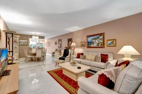 2403 Antigua Cir #D2, Coconut Creek, FL 33066