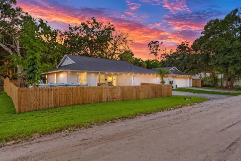3809 11th St SW, Vero Beach, FL 32968