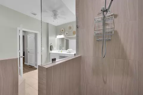 Bath - 7147 Limestone Cay Rd, Jupiter, FL 33458 photo 4 of 6