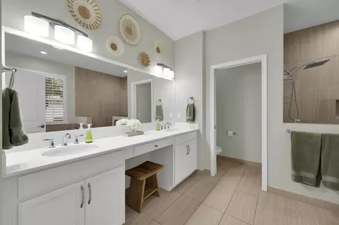 Bath - 7147 Limestone Cay Rd, Jupiter, FL 33458 photo 2 of 6