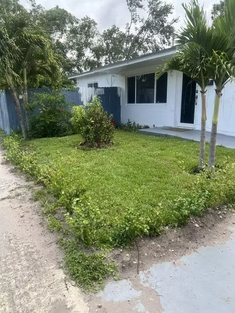 6800 Simms St, Hollywood, FL 33024