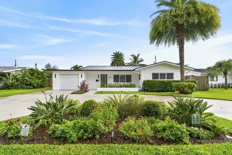 1970 NE 32nd St, Lighthouse Point, FL 33064