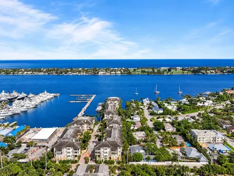 3940 N Flagler Dr #203, West Palm Beach, FL 33407