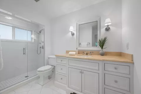 Bath - 204 Birkdale Ln, Jupiter, FL 33458 photo 7 of 11