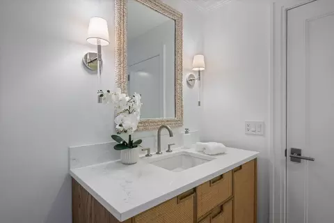 Bath - 204 Birkdale Ln, Jupiter, FL 33458 photo 2 of 11