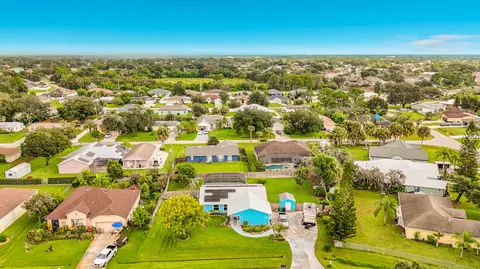 1615 SW Alberca Ln, Port Saint Lucie, FL 34953