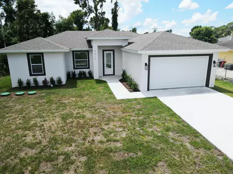 2617 10th St W, Lehigh Acres, FL 33971