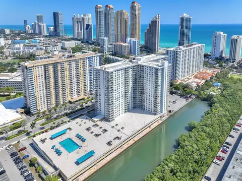 230 174th St #417, Sunny Isles Beach, FL 33160