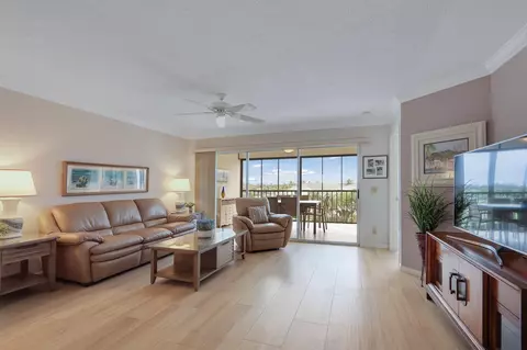 Living - 275 Palm Ave #A404, Jupiter, FL 33477 photo 1 of 3