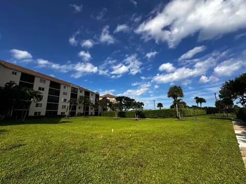 Exterior - 275 Palm Ave #A404, Jupiter, FL 33477 photo 8 of 18