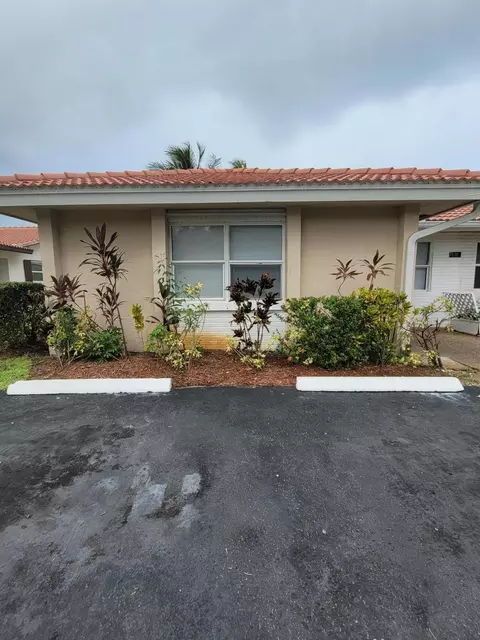 8539 NW 23rd Mnr, Coral Springs, FL 33065