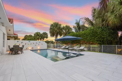 615 Rosa Ct, Palm Beach Gardens, FL 33410