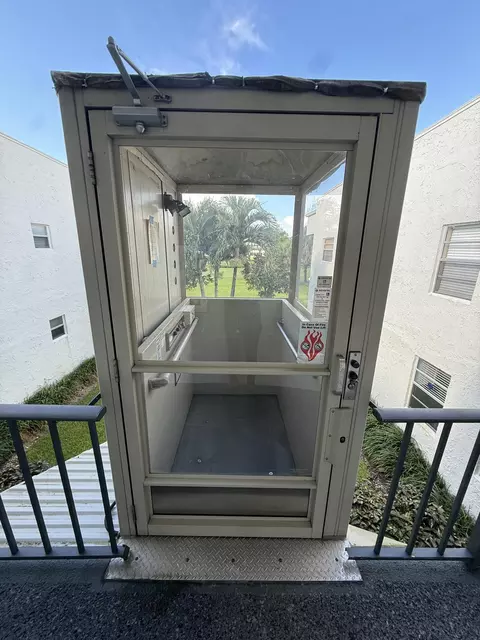 573 Flanders L, Delray Beach, FL 33484
