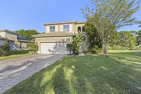 5808 Spring Lake Ter, Fort Pierce, FL 34951