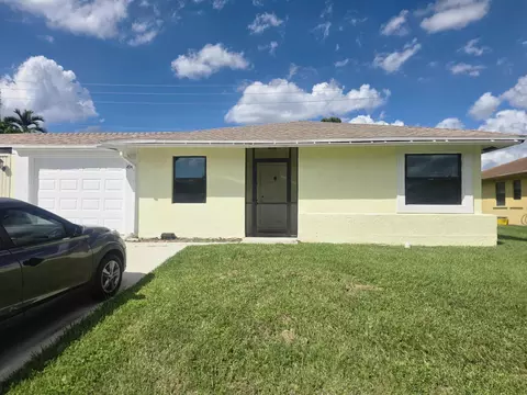 4941 Luqui Ct, West Palm Beach, FL 33415