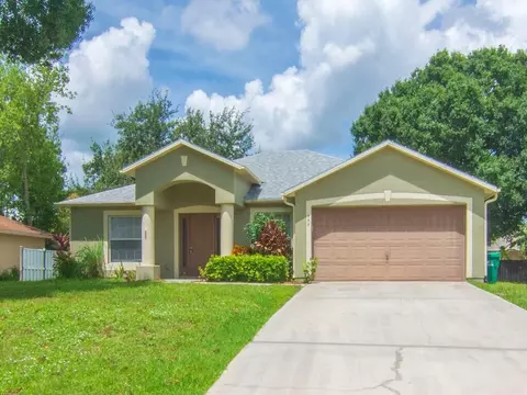 557 Browning Ter, Sebastian, FL 32958