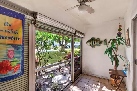 Exterior - 39 NE Th St Ne 39 St, Lighthouse Point, FL 33064 photo 2 of 8
