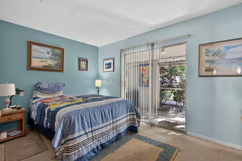 Bedroom - 39 NE Th St Ne 39 St, Lighthouse Point, FL 33064 photo 1 of 2