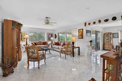 14512 Bonaire Blvd, Delray Beach, FL 33446