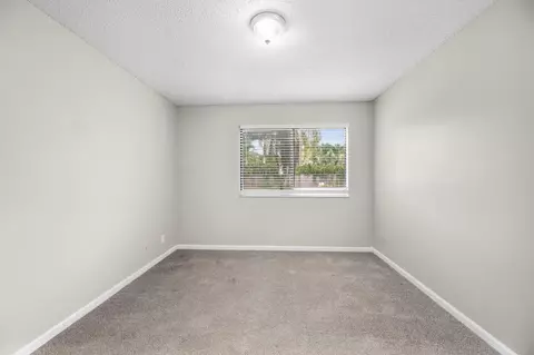 Bedroom - 6294 Leslie St, Jupiter, FL 33458 photo 5 of 8