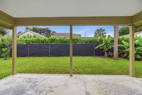 Exterior - 6294 Leslie St, Jupiter, FL 33458 photo 2 of 4