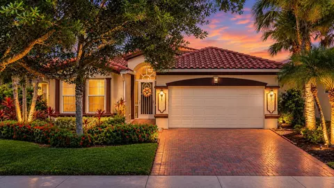 11660 SW Mountain Ash Cir, Port Saint Lucie, FL 34987