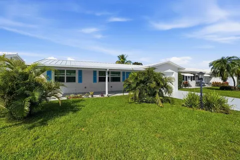 1003 SW 17th St, Boynton Beach, FL 33426
