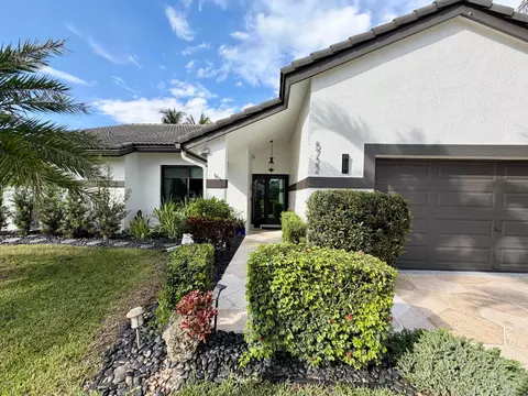 5722 Aspen Ridge Cir, Delray Beach, FL 33484