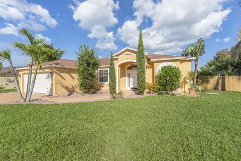 103 NW Aileen St, Port Saint Lucie, FL 34983