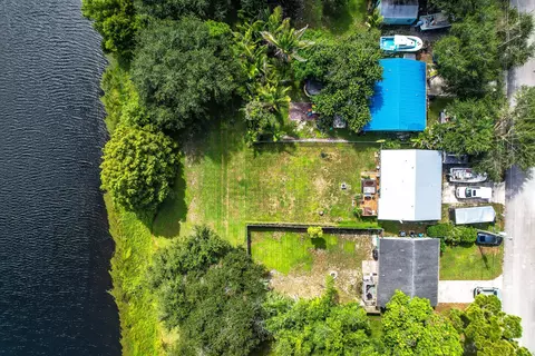 View/Area - 5275 SE Horizon Ave, Stuart, FL 34997 photo 10 of 15