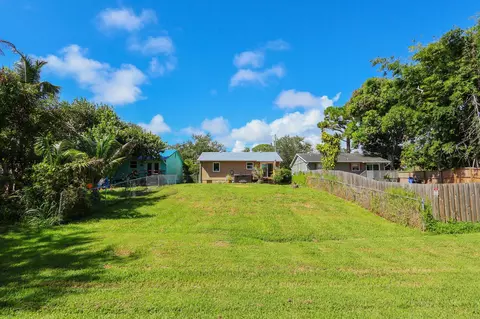 Exterior - 5275 SE Horizon Ave, Stuart, FL 34997 photo 1 of 7