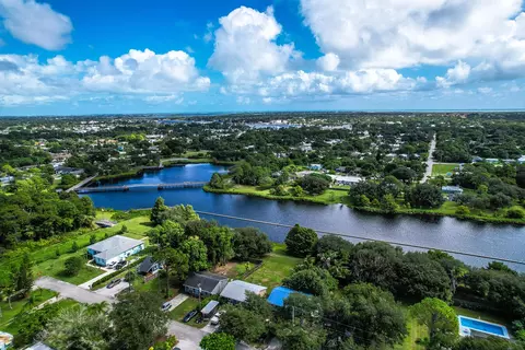 View/Area - 5275 SE Horizon Ave, Stuart, FL 34997 photo 12 of 15