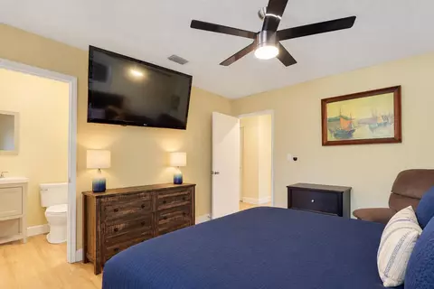Bedroom - 5275 SE Horizon Ave, Stuart, FL 34997 photo 2 of 3