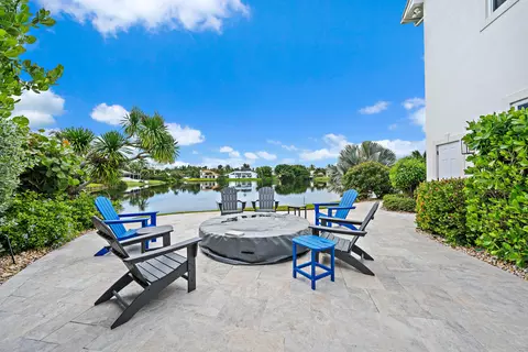 Exterior - 169 Apollo Cir, Jupiter, FL 33477 photo 4 of 5