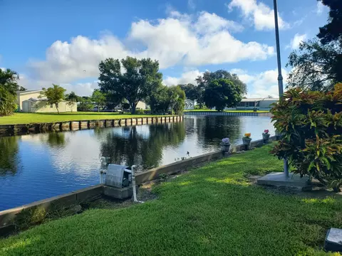 1122 Azalea Ave, Moore Haven, FL 33471