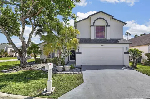 117 Hammocks Ct, Greenacres, FL 33413