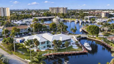 810 SE 22nd Ave #202, Pompano Beach, FL 33062