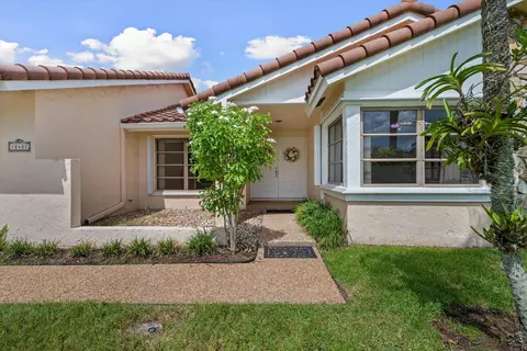 10407 NW 7th St, Plantation, FL 33324