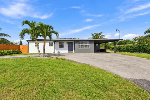2775 NE 16th Ave, Pompano Beach, FL 33064