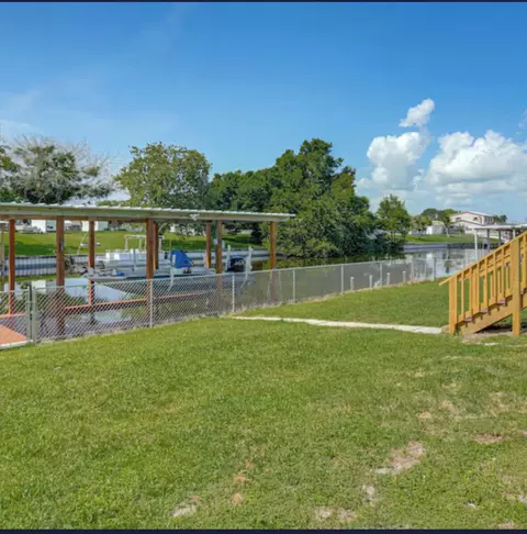 Exterior - 2128 SE 32nd St, Okeechobee, FL 34974 photo 2 of 6