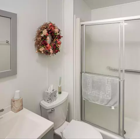 Bath - 2128 SE 32nd St, Okeechobee, FL 34974 photo 1 of 2