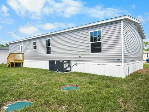 4504 SE 23rd Ct, Okeechobee, FL 34974 photo 2