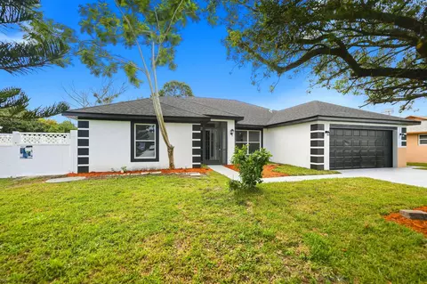 942 SW John Maccormack Ter, Port Saint Lucie, FL 34953
