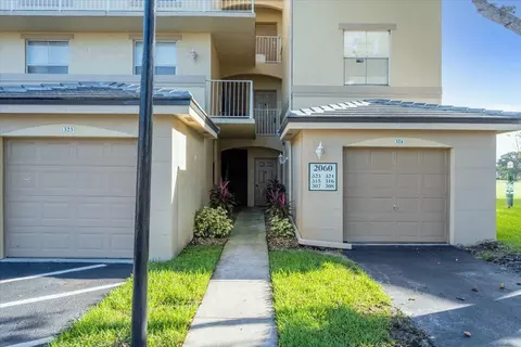 2060 Greenview Shores Blvd #308, Wellington, FL 33414