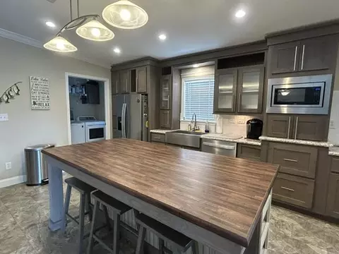 Kitchen - 3108 SE 27th St, Okeechobee, FL 34974 photo 4 of 5