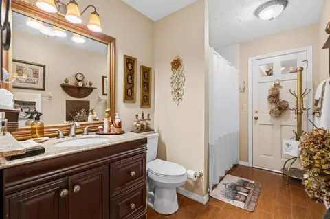Bath - 4662 Cheerio Way, Stuart, FL 34997 photo 1 of 4