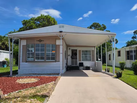 14 Arboles Ln, Port Saint Lucie, FL 34952