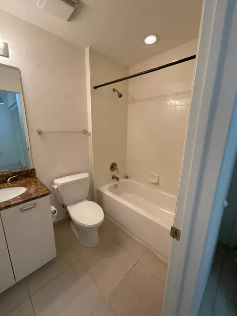 58 SE Palermo Ct #101, Stuart, FL 34994 photo 9