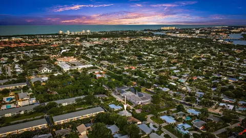 View/Area - 570 N Dover Rd, Tequesta, FL 33469 photo 4 of 11