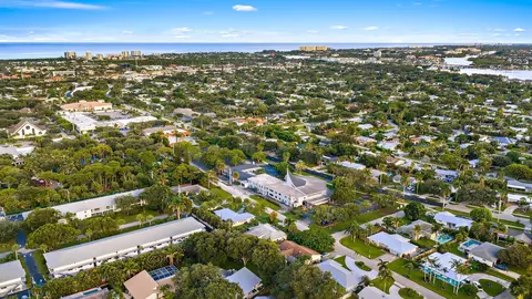 View/Area - 570 N Dover Rd, Tequesta, FL 33469 photo 9 of 11